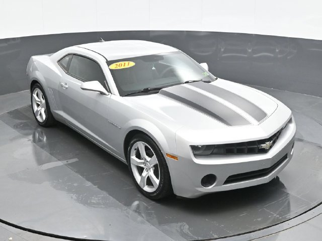 Used 2011 Silver Chevrolet 1LS image 14
