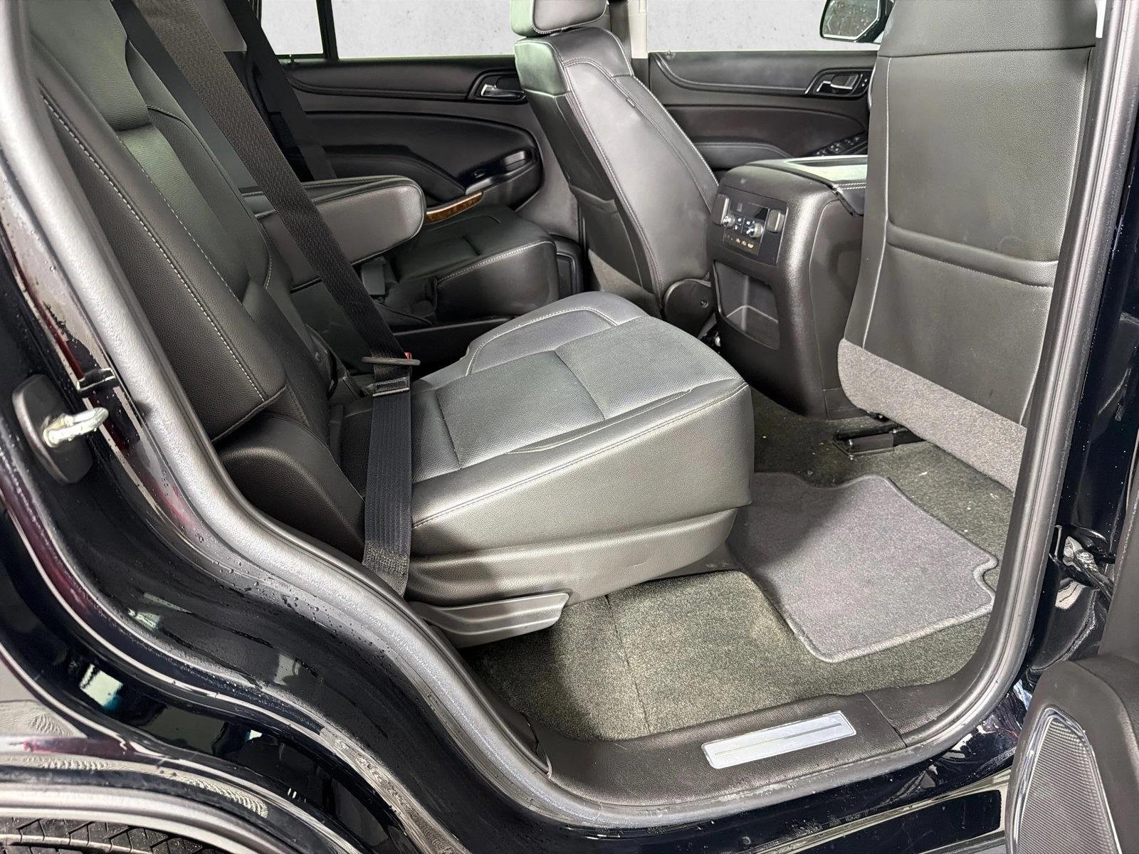 Used 2018 Black Chevrolet Premier image 17