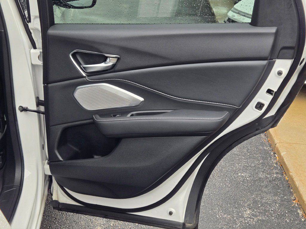 Used 2024 Platinum White Acura Technology Package image 8
