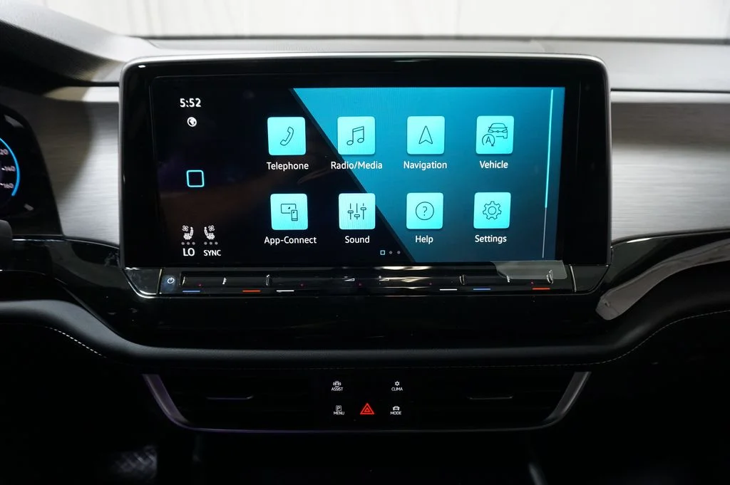 New 2026  Volkswagen 2.0T SE w/Technology image 14