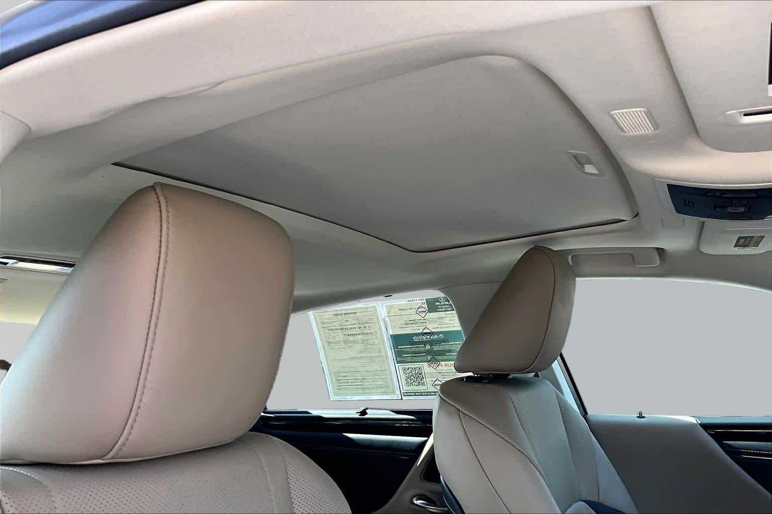 Used 2021 Moonbeam Beige Metallic Lexus Ultra Luxury image 14