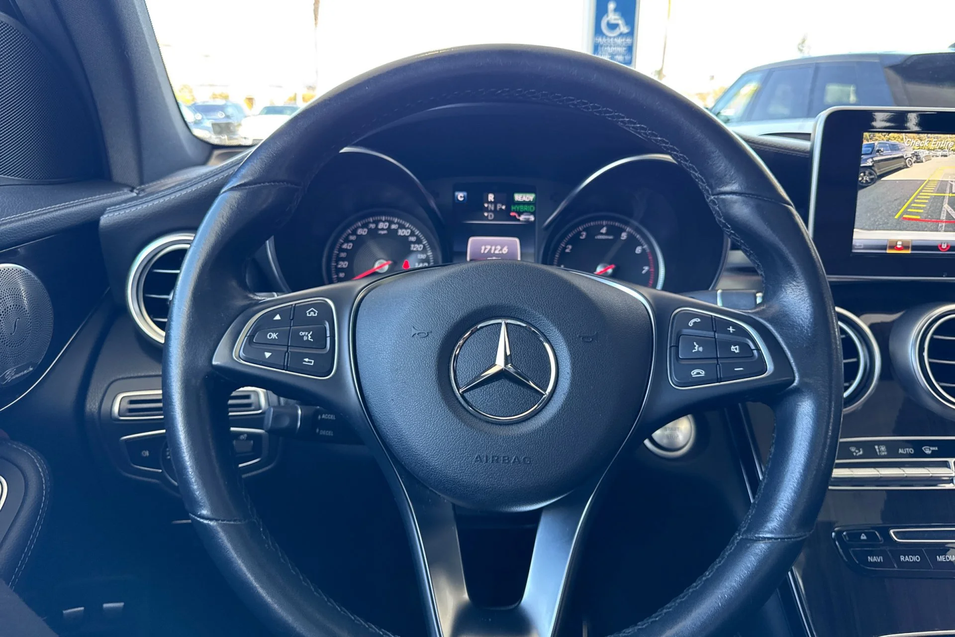 Used 2019 White Mercedes-Benz GLC 350e image 25