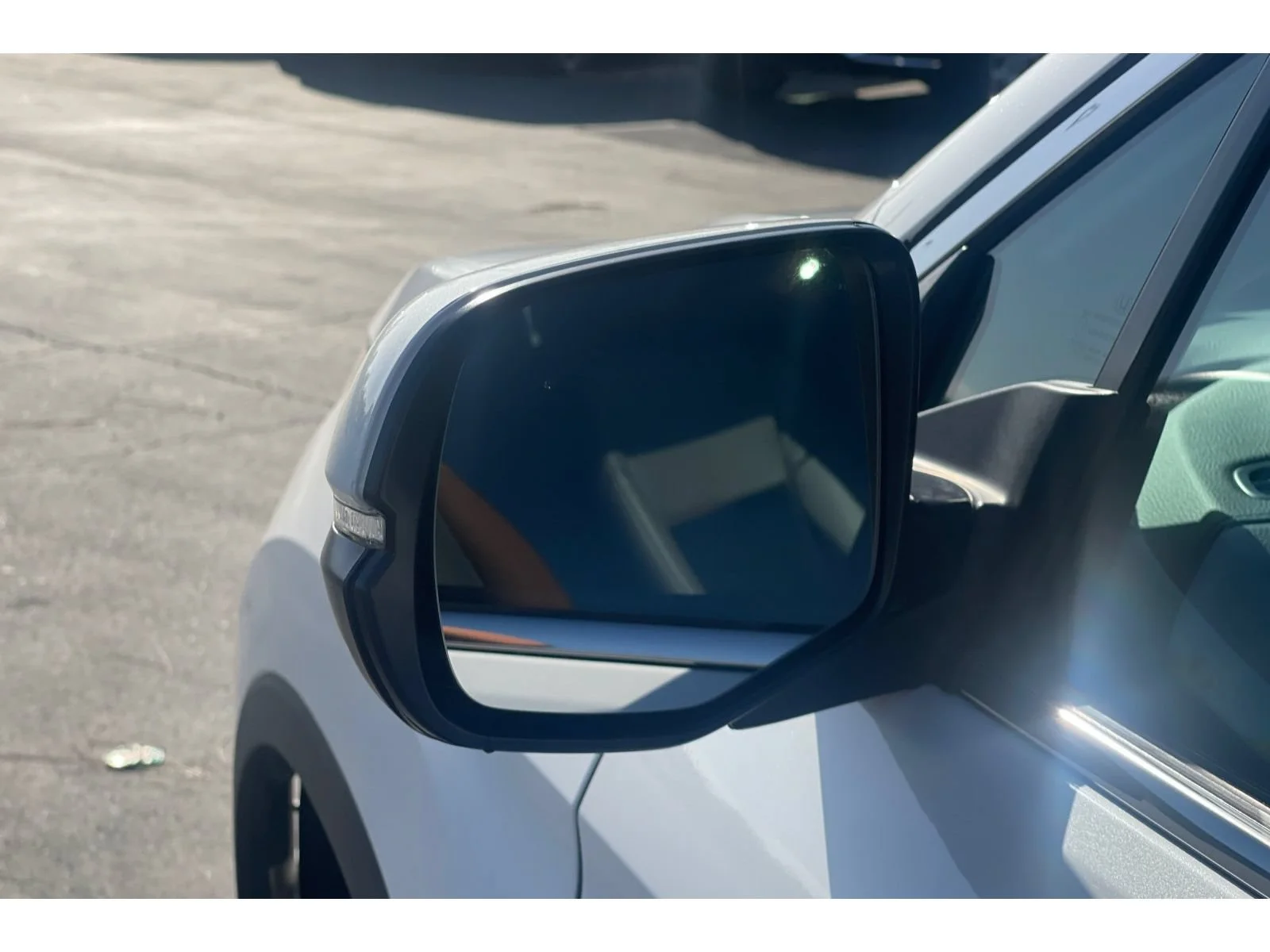 Certified Used 2024 Platinum White Pearl Honda AWD RTL image 36