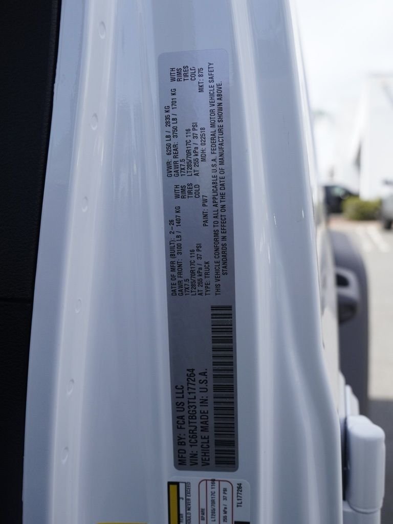 New 2026 Bright White Clear-Coat Exterior Paint Jeep Rubicon image 30