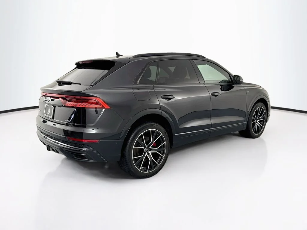 Used 2019 Black Audi 3.0T Prestige image 5
