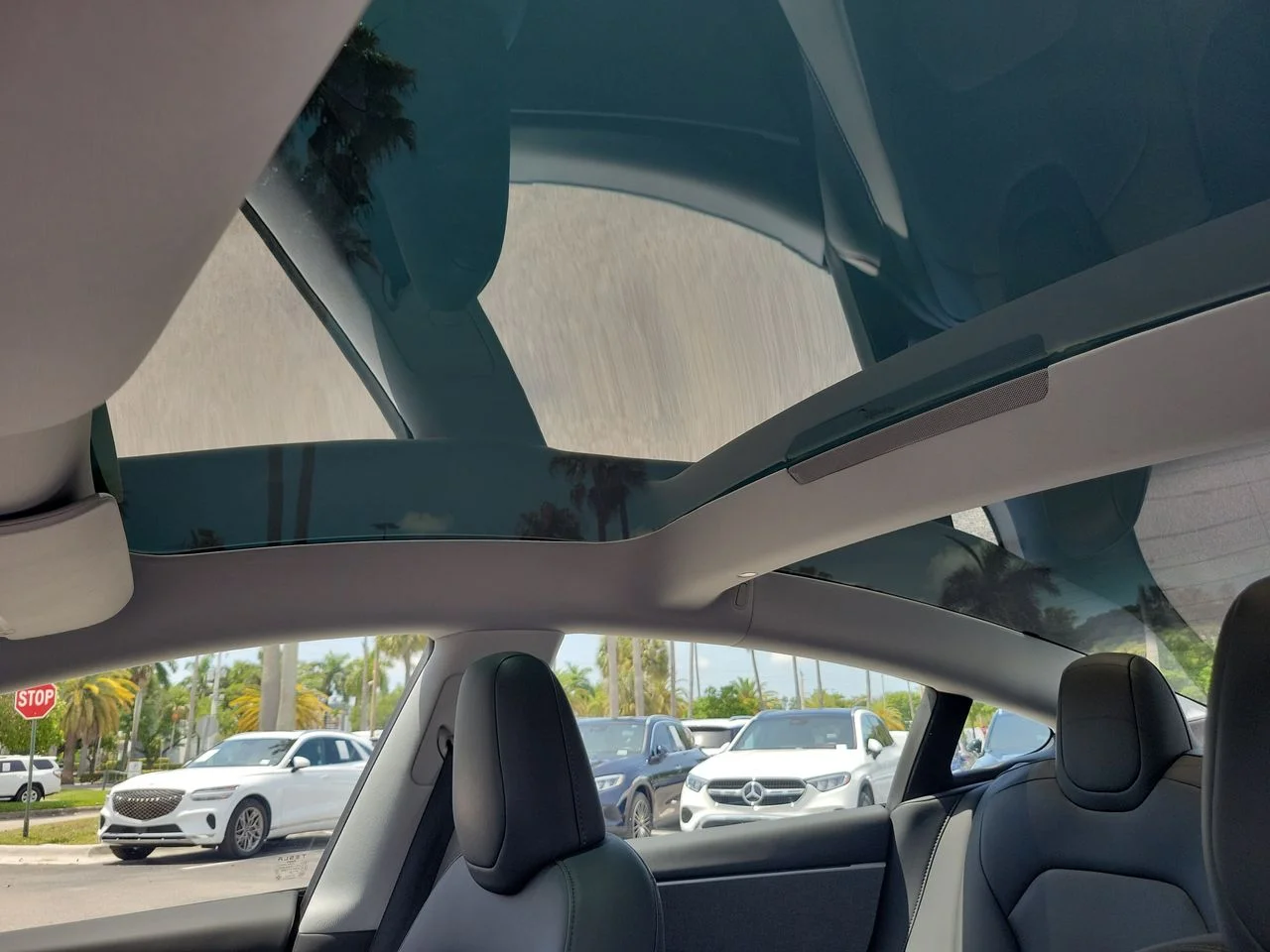 Used 2024 White Tesla Base image 21