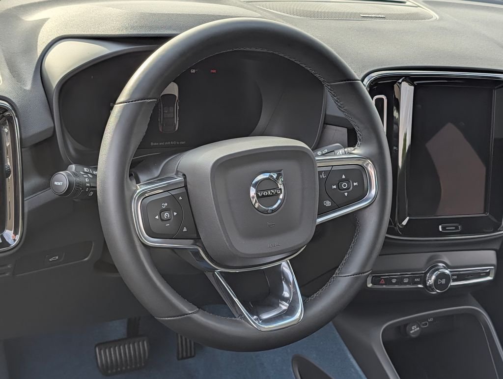 2023 Volvo C40 Ultimate - Photo 18
