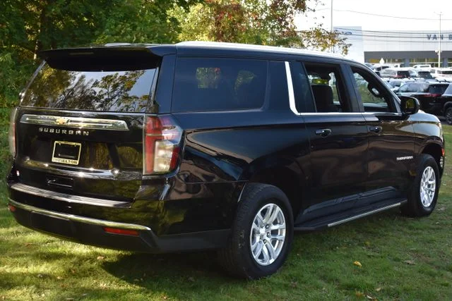 2022 Chevrolet Suburban LS - Photo 10