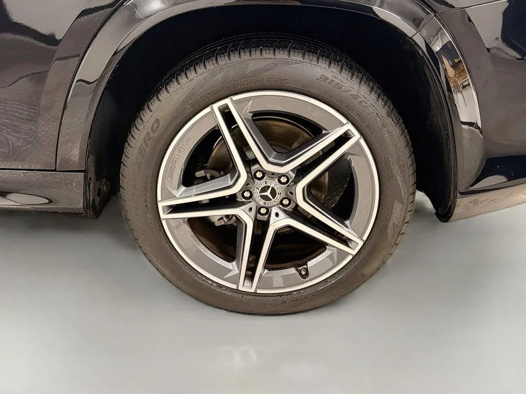 Certified Used 2024 Black Mercedes-Benz GLS 450 image 35