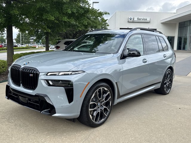 2027 BMW X7