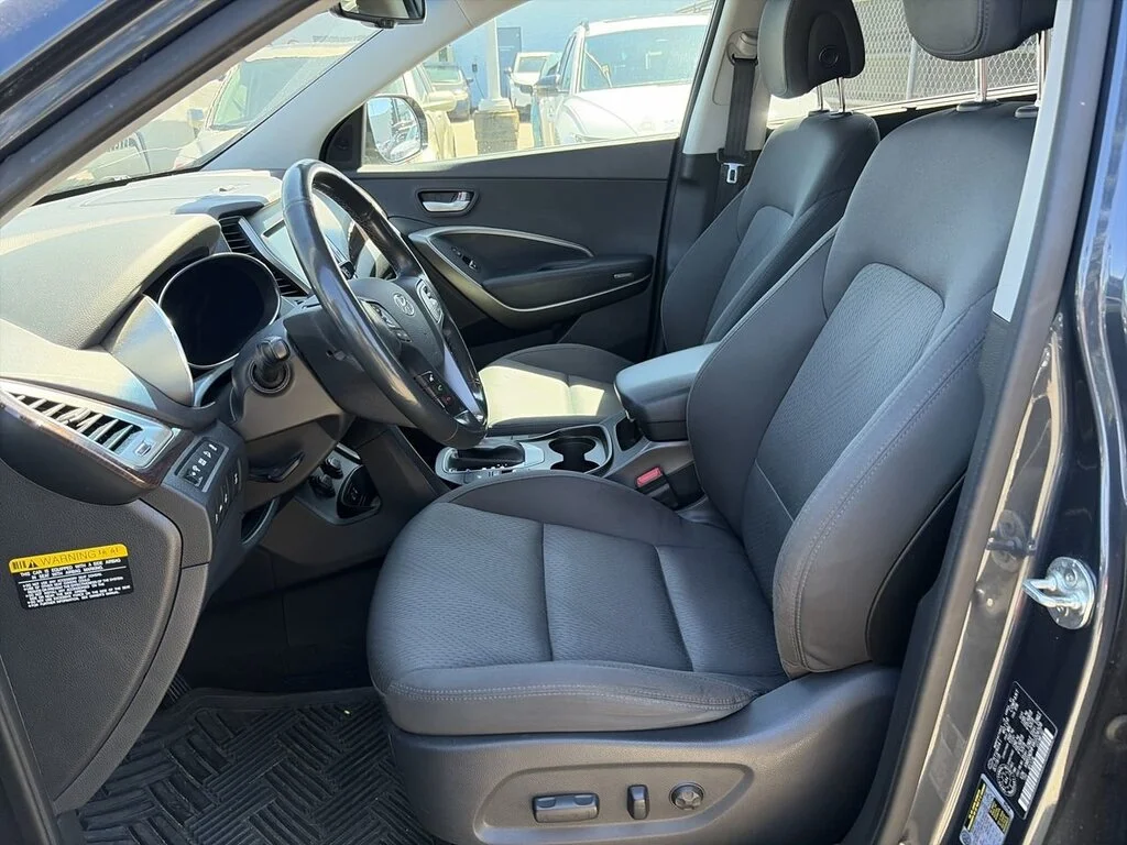 Used 2019 Iron Frost Hyundai AWD Essential Dilawri Certified   Local BC   Great image 19
