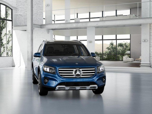 New 2026 BLUE Mercedes-Benz GLB 250 image 8