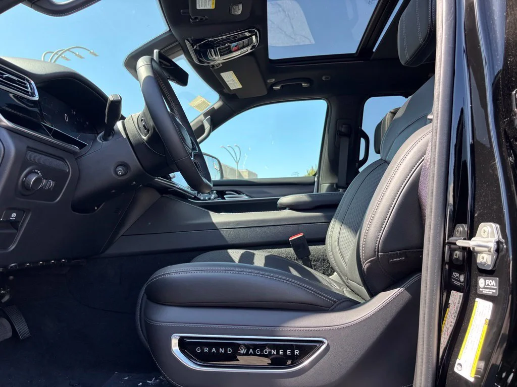 New 2026 Black Jeep Summit Obsidian image 6