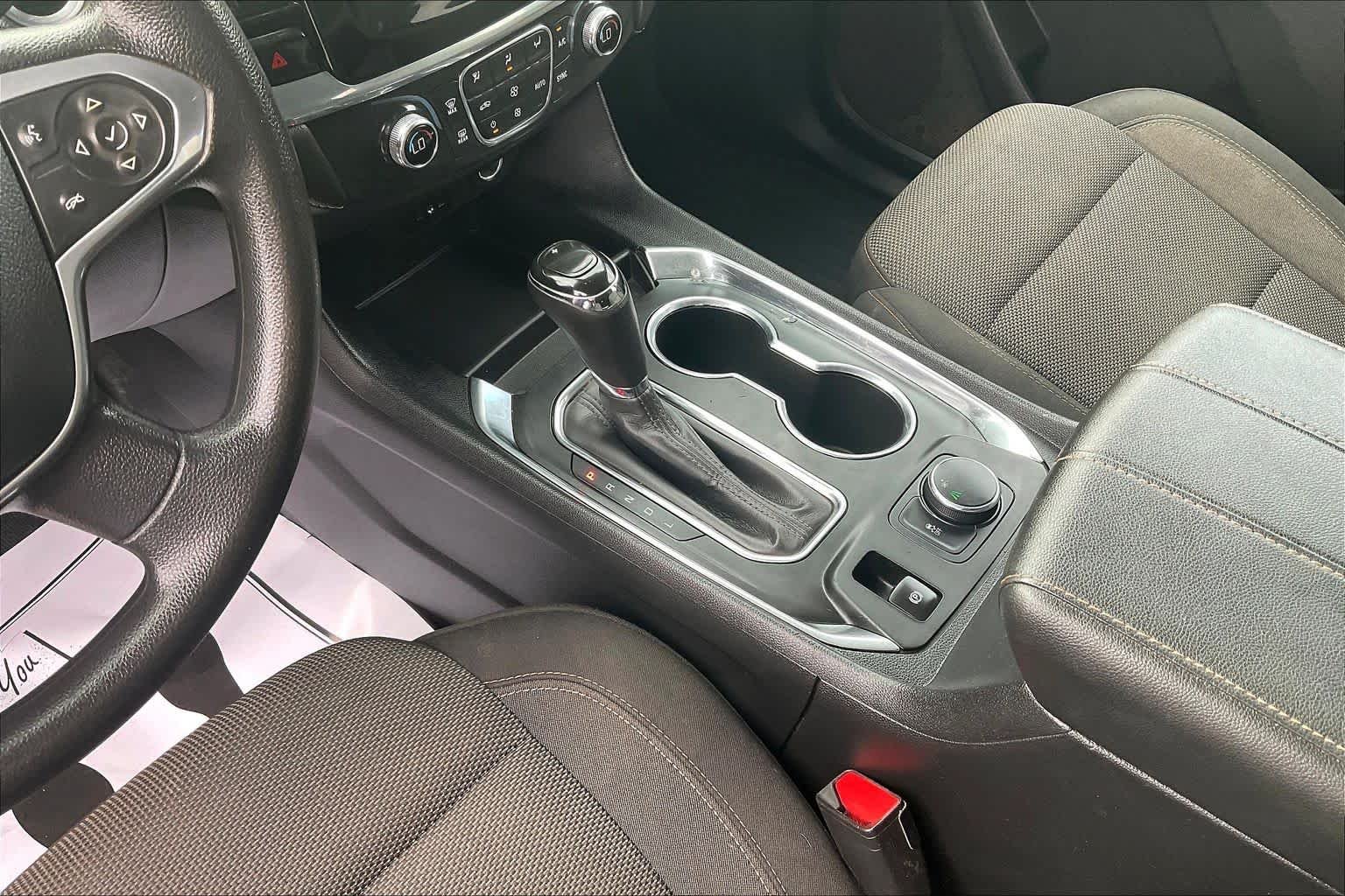 Used 2020 Summit White Chevrolet LS image 16
