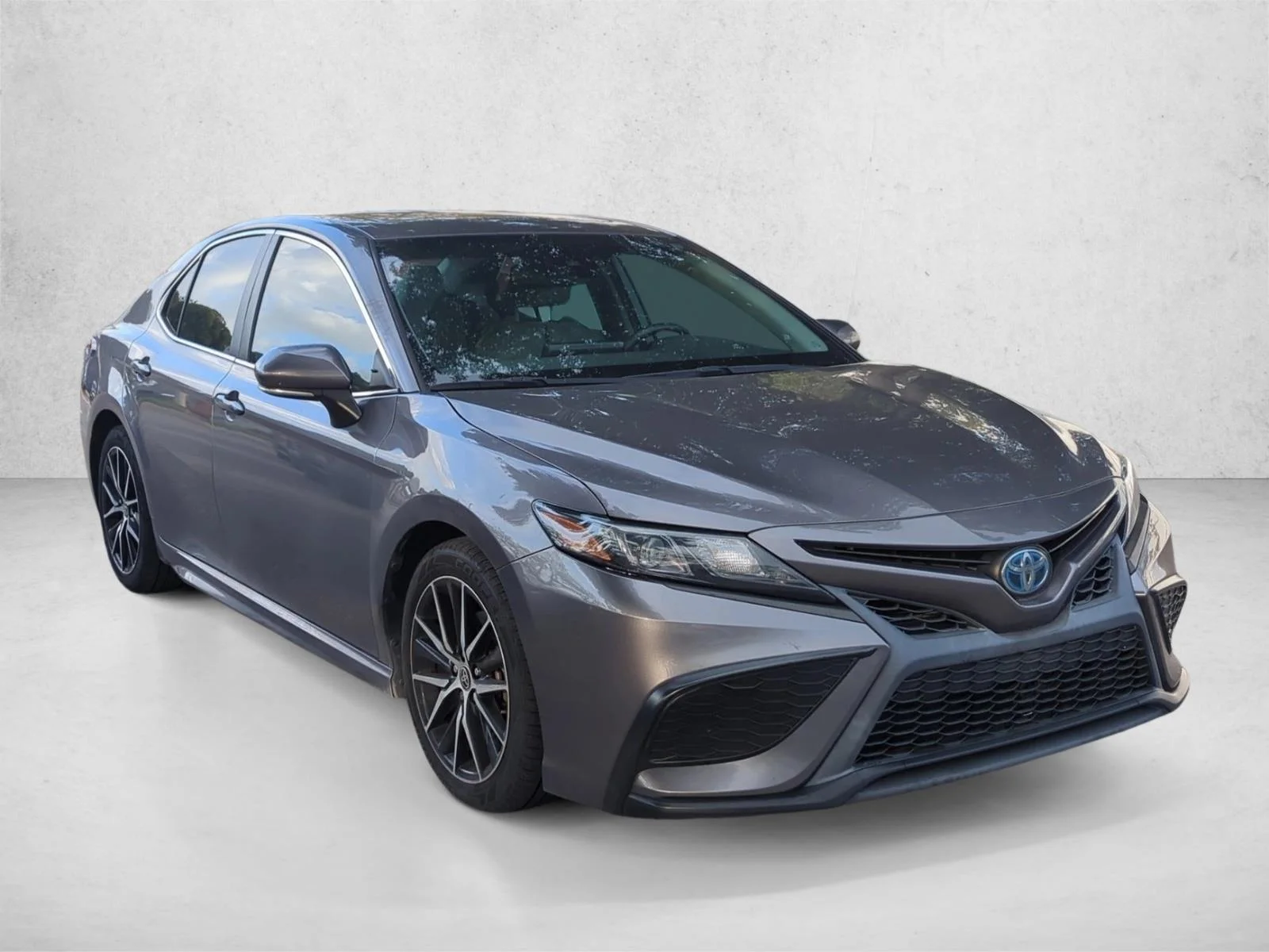 Used 2022 Predawn Gray Mica Toyota Hybrid SE image 3