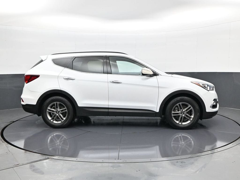 Used 2018 White Hyundai 2.4 Base image 4