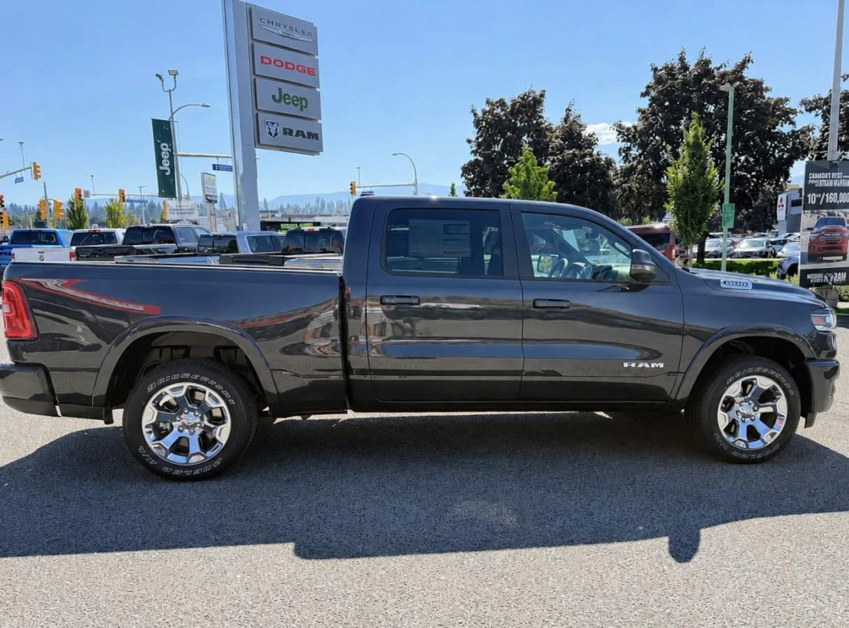 New 2026 Blue RAM Big Horn image 7