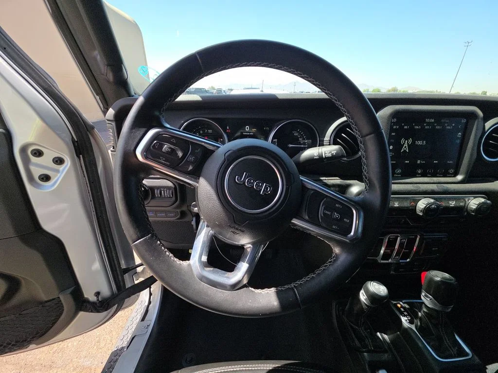 Used 2022 Silver Jeep Unlimited Sahara 4xe image 6