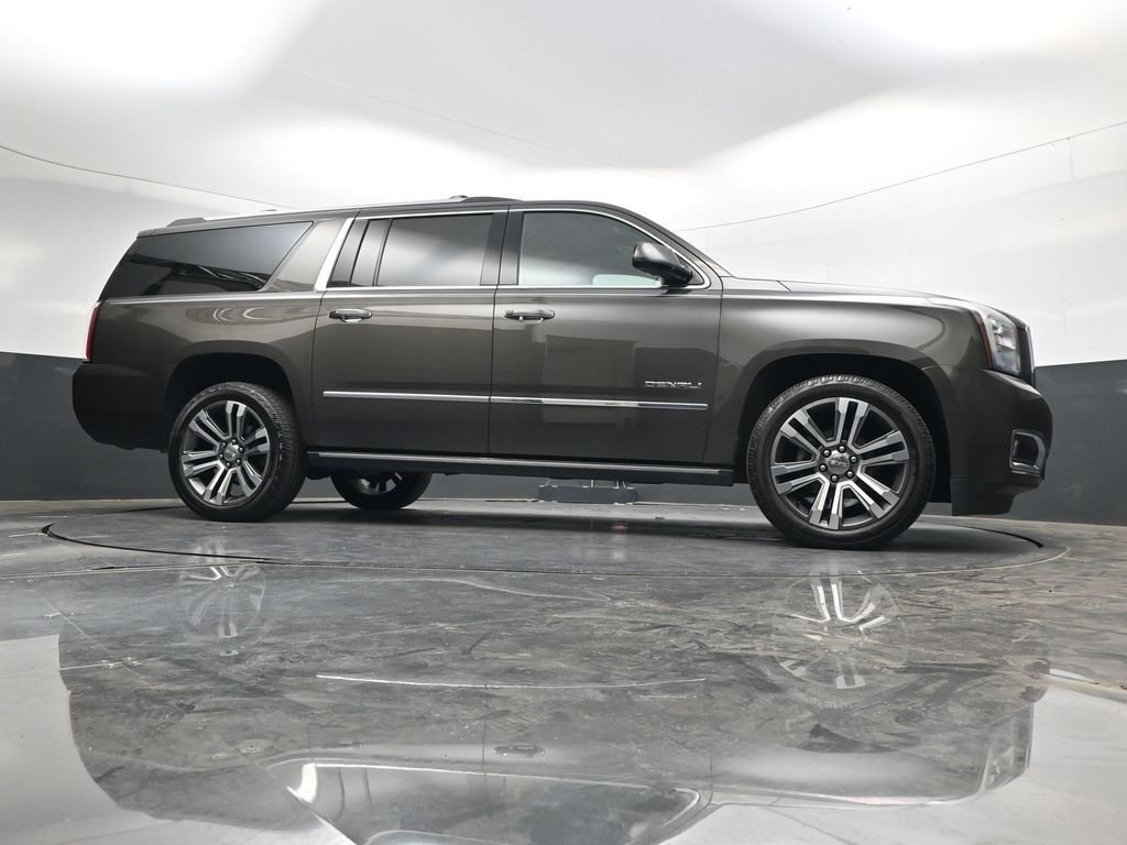 Used 2019 Gray GMC Denali image 36
