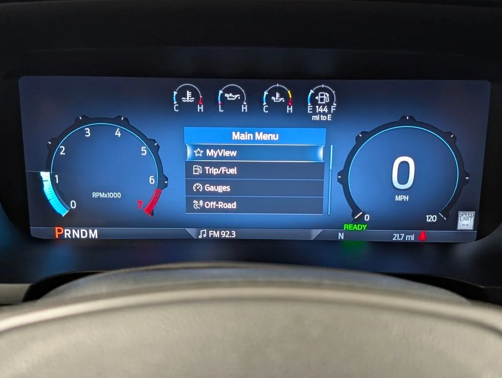 New 2025 Marsh Gray Ford XLT image 3