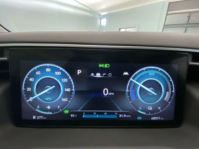 Used 2023 White Hyundai SEL Convenience image 15