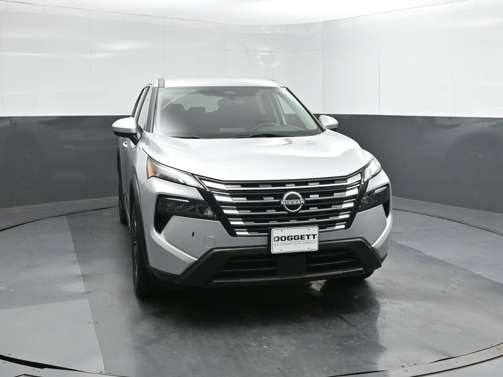Used 2024 Silver Nissan SV image 17
