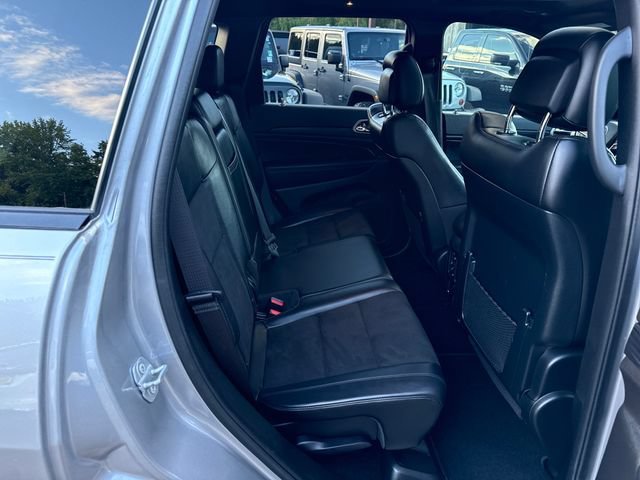 Used 2021 Billet Silver Metallic Clearcoat Jeep Laredo X image 10