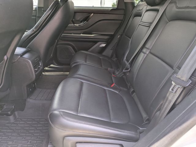 Used 2022 White Lincoln Reserve image 28