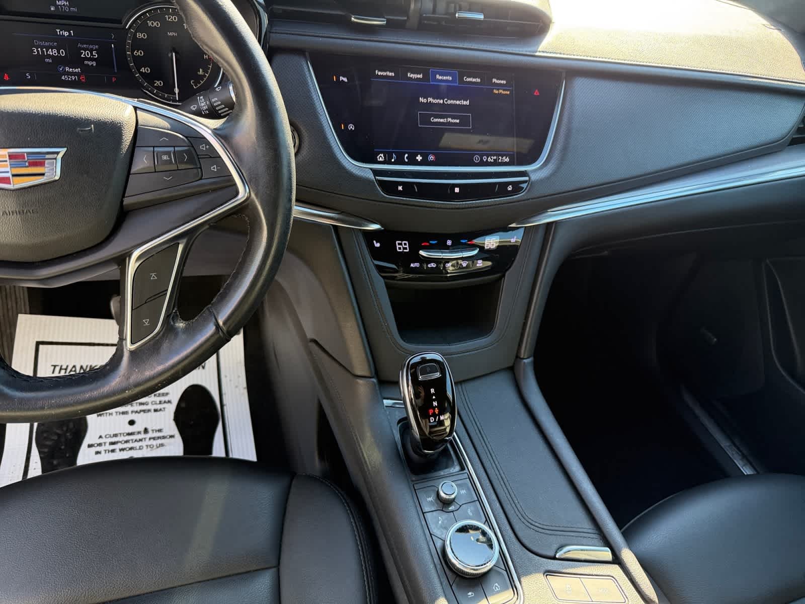 Used 2020 Crystal White Tricoat Cadillac Luxury FWD image 20