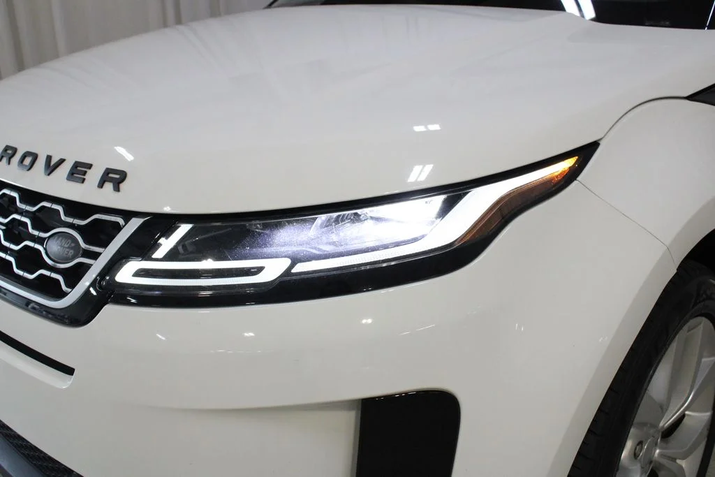 Used 2020 White Land Rover SE image 33
