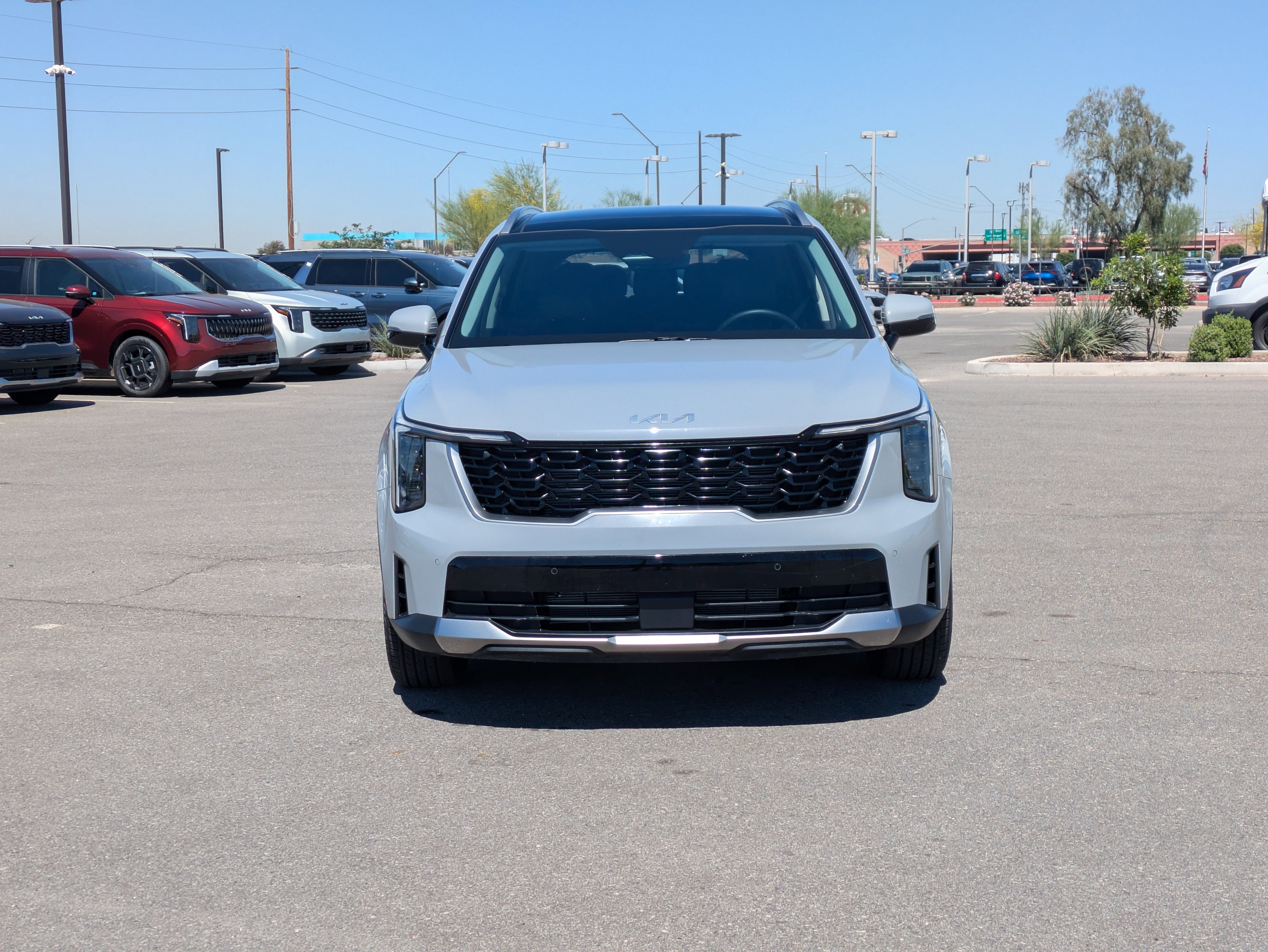 2025 Kia Sorento S - Photo 8