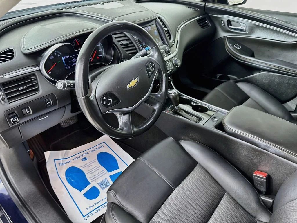 Used 2018 Blue Velvet Metallic Chevrolet LT image 10