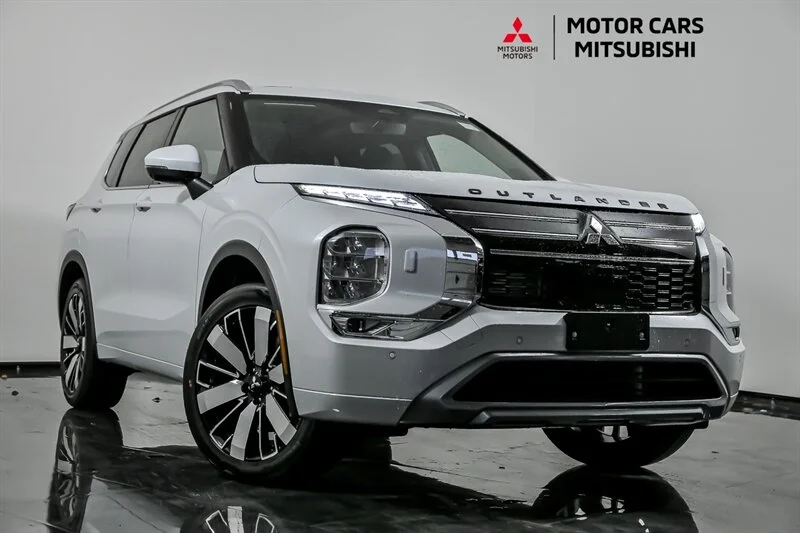 2026 Mitsubishi Outlander SEL S-AWC's photo