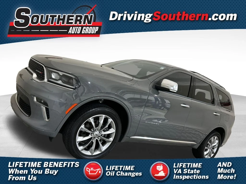 Used 2023 Gray Dodge Citadel image 1