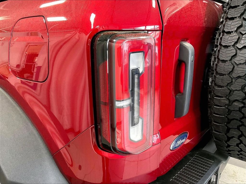 Used 2025 Red Ford Badlands image 34