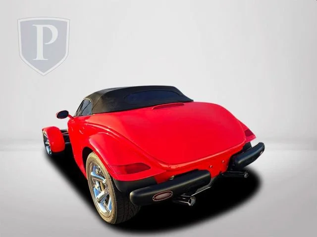 Used 2000 Red Plymouth  image 8