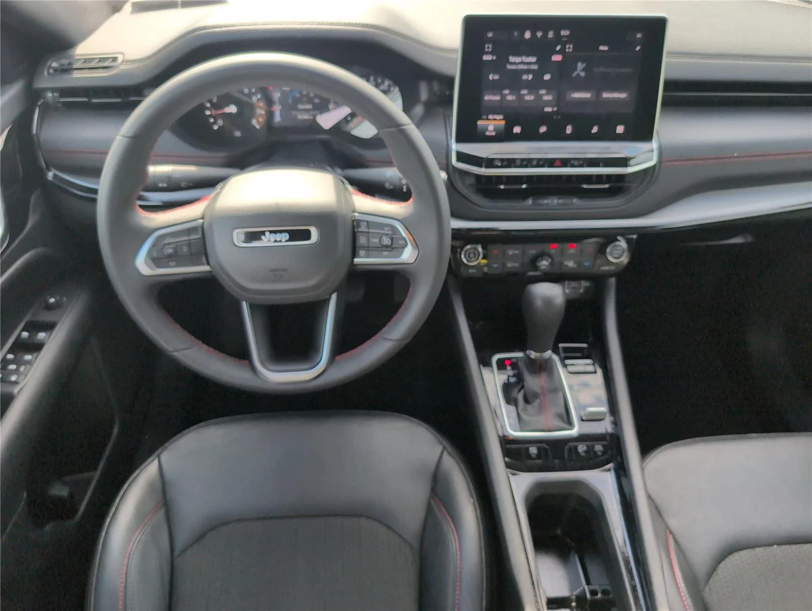 2025 Jeep Compass Trailhawk - Photo 31