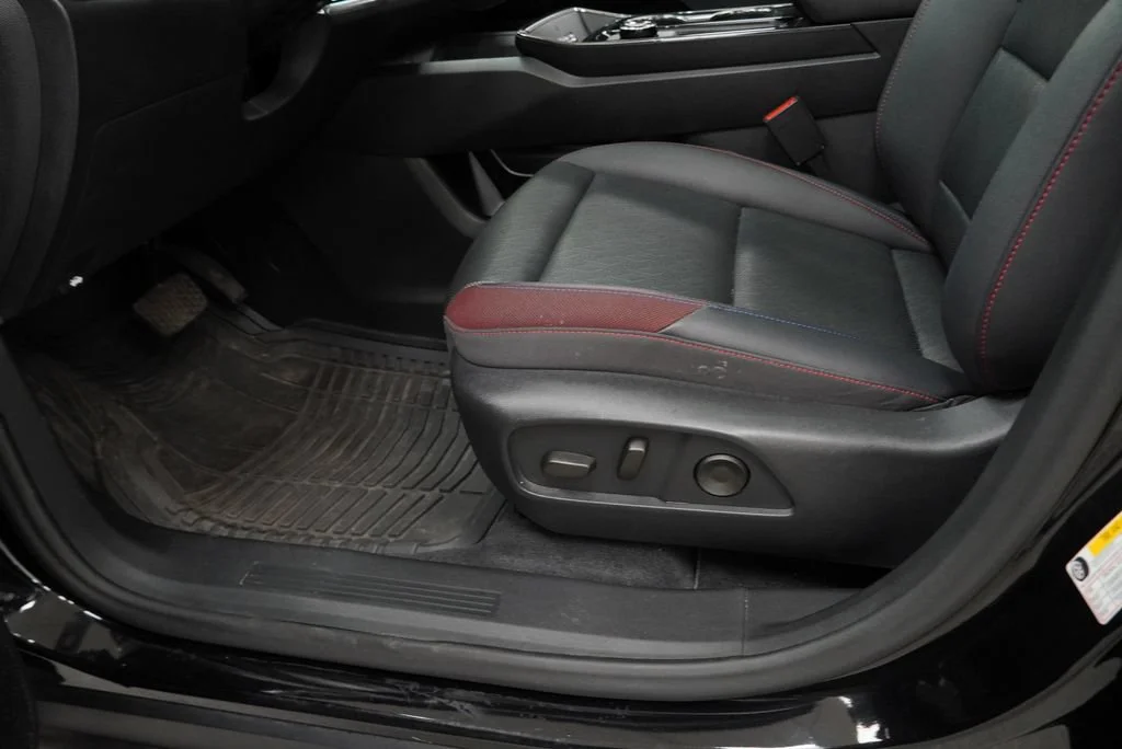 Certified Used 2025 Mosaic Black Metallic Chevrolet RS image 27