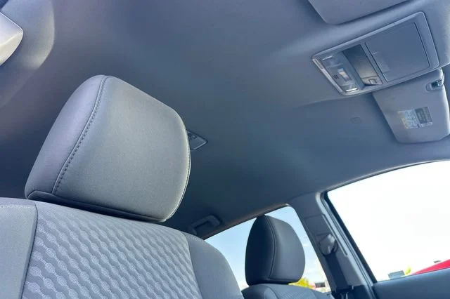Used 2023 White Toyota SR5 image 17