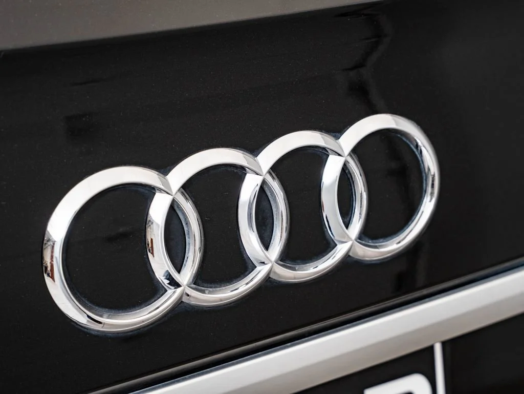 Used 2023 Black Metallic Audi 45 S line Premium image 18