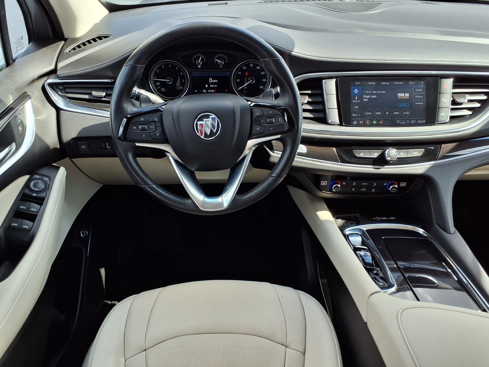 Used 2023 White Buick Essence image 2