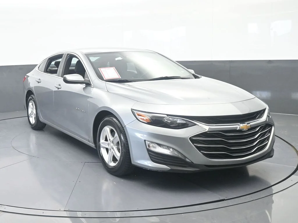 Used 2024 Sterling Gray Metallic Chevrolet LT image 8