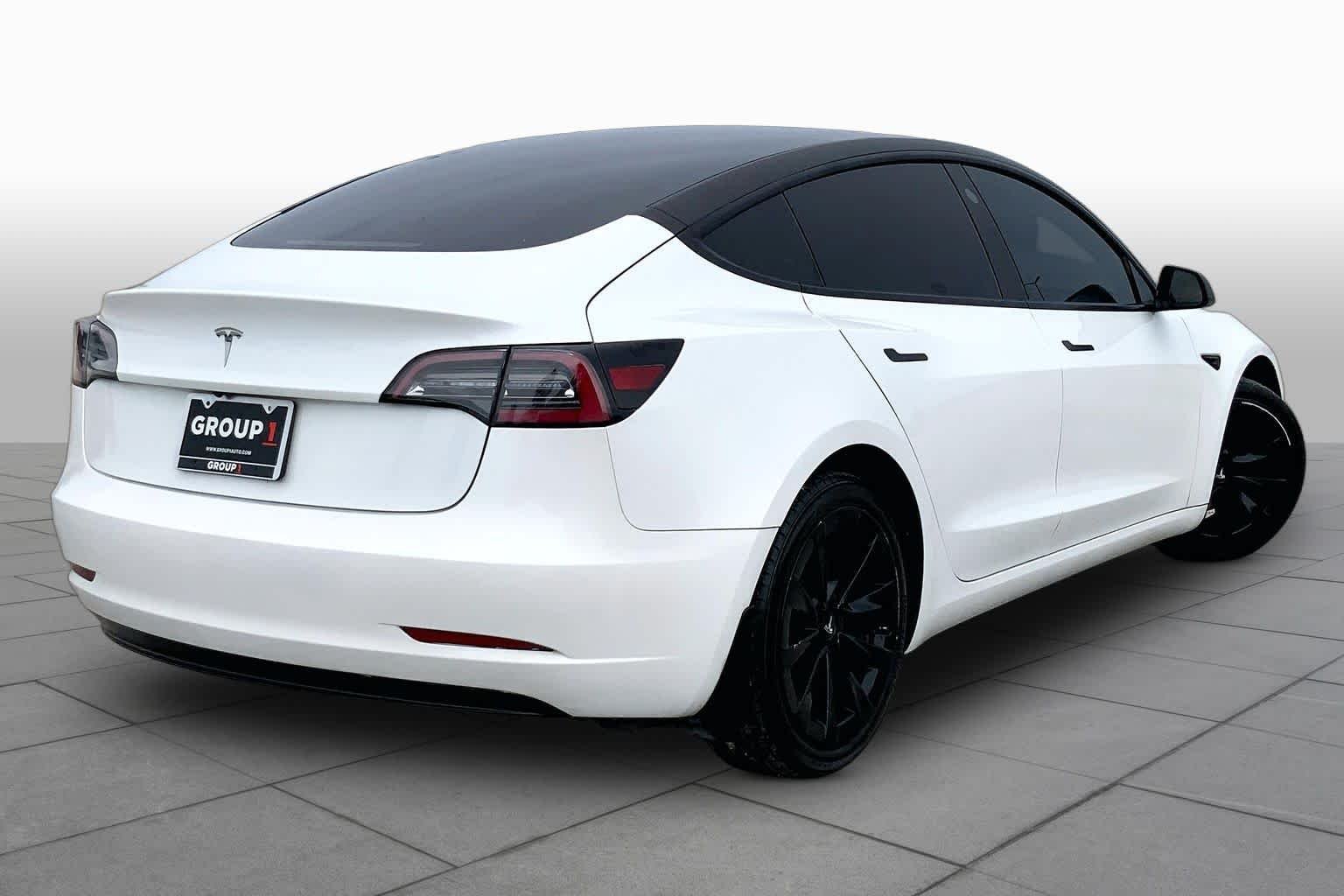 Used 2023 Pearl White Multi-Coat Tesla  image 12