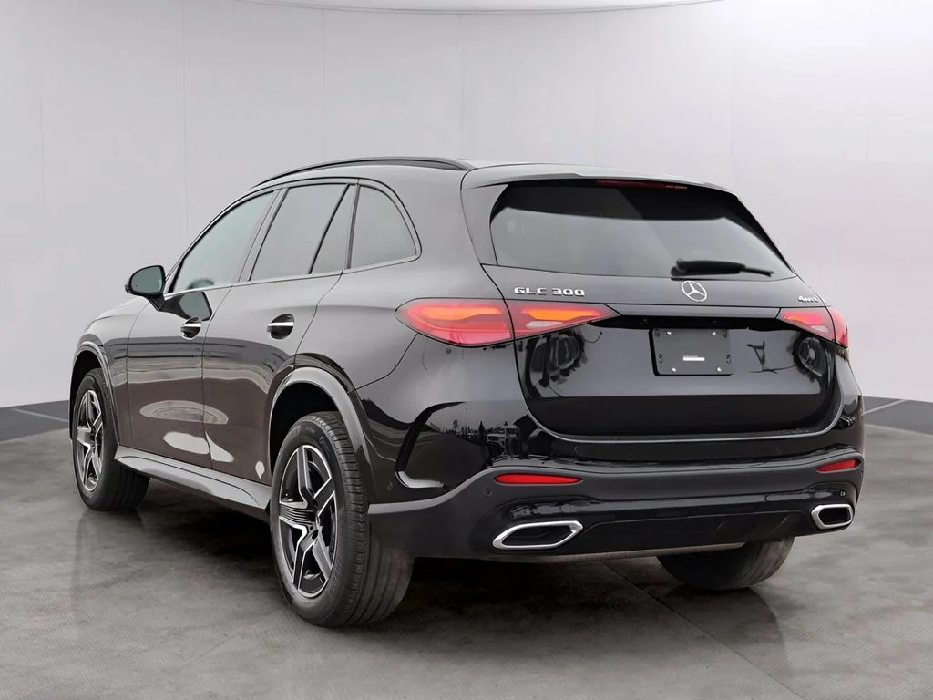 New 2026 Obsidian Black Metallic Mercedes-Benz GLC 300 image 7