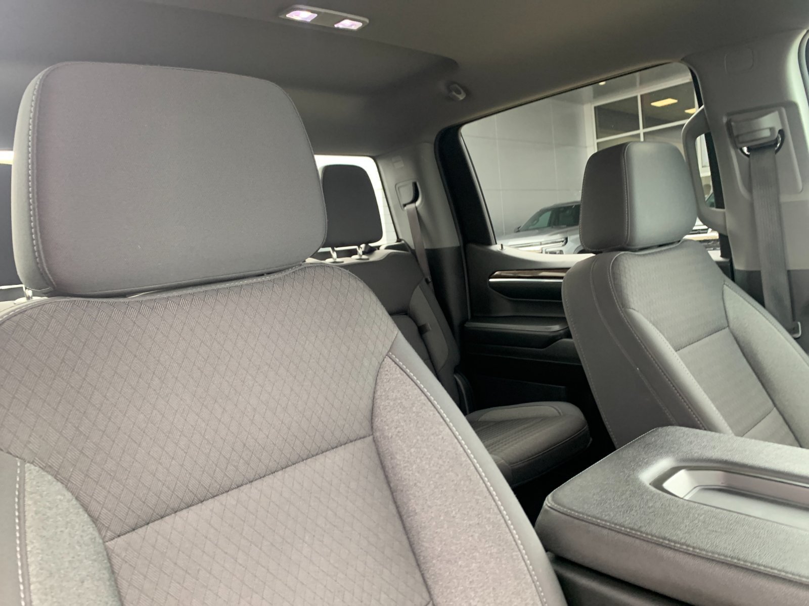 Used 2024 Silver GMC Elevation image 18