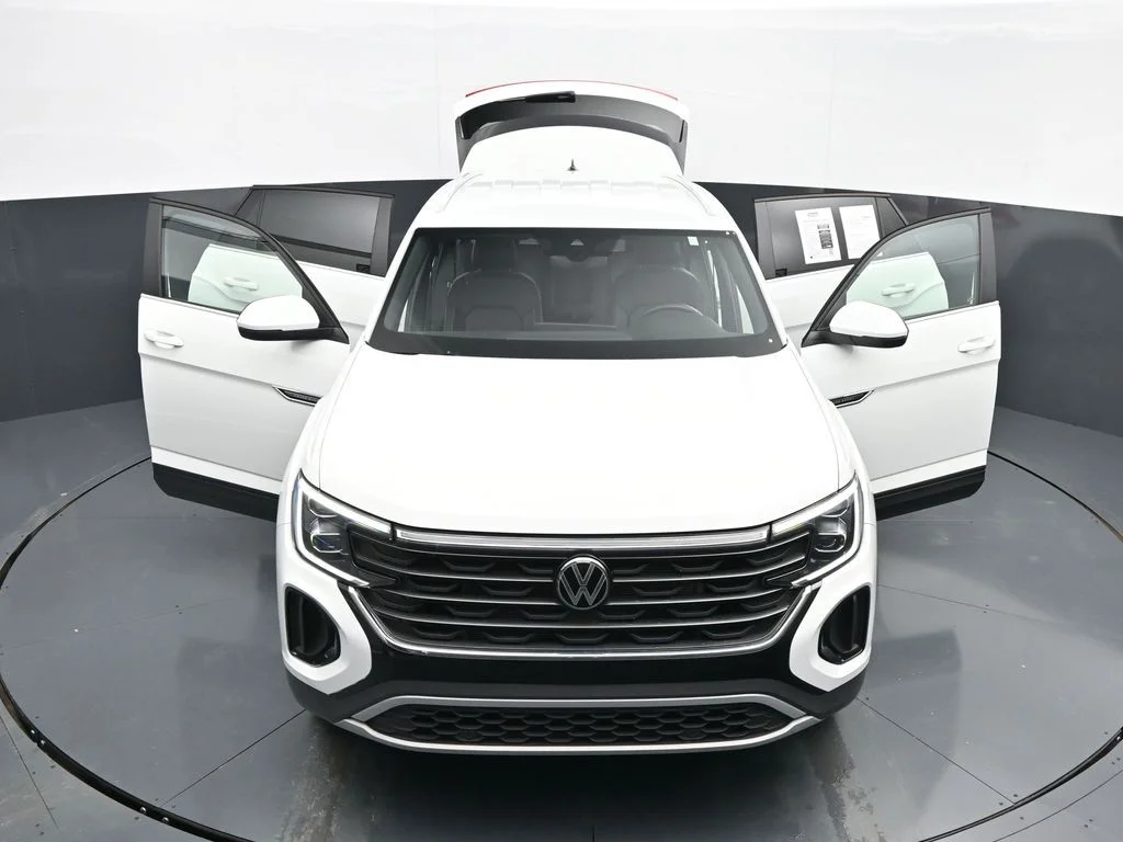 2025 Volkswagen Atlas Cross Sport SE w/Tech - Photo 43