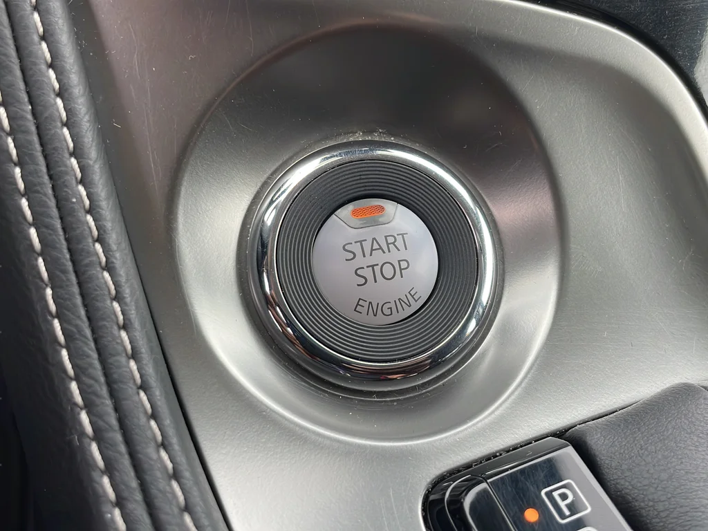 Used 2023 Black Nissan Platinum image 28