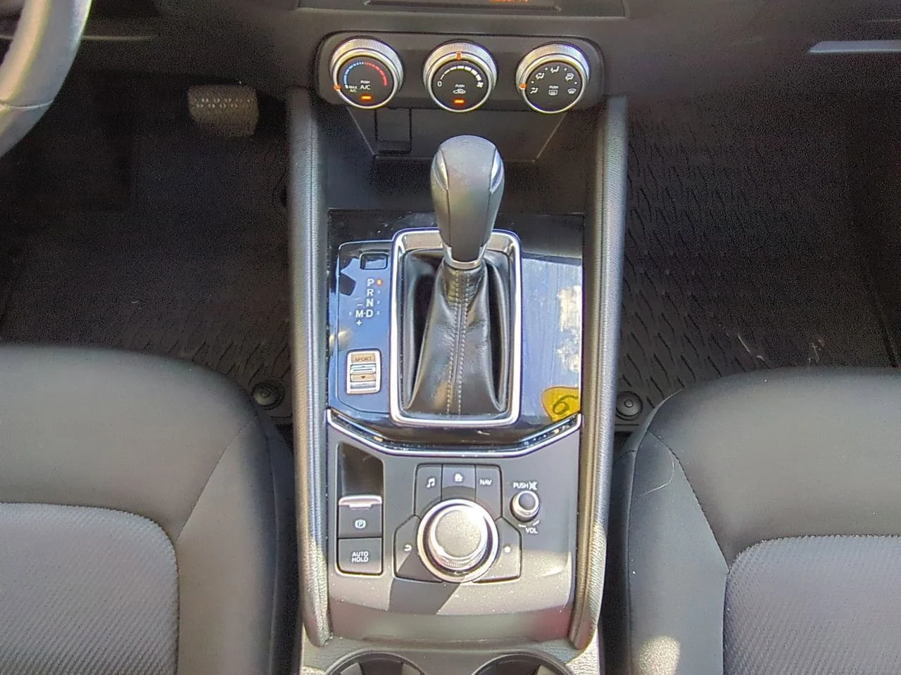 Used 2019 Snowflake White Pearl Mica Mazda Sport image 16