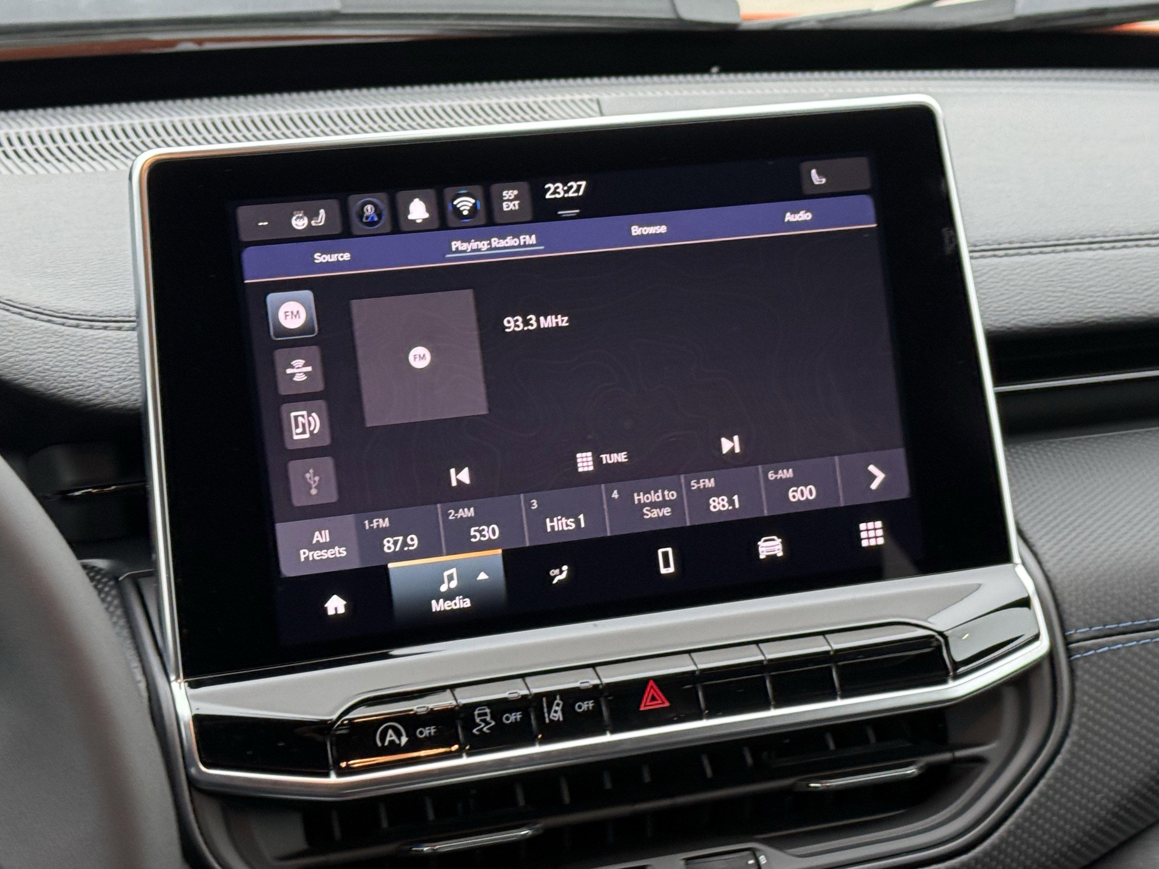 New 2026 Joose (DISC) Jeep Latitude Altitude image 12