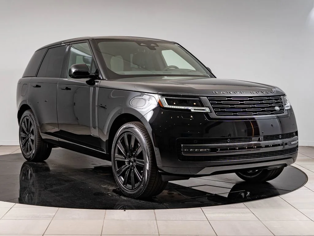 New 2026 Santorini Black Land Rover SE image 12
